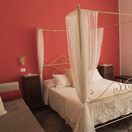 B&B Domus Garibaldi Салерно Экстерьер фото