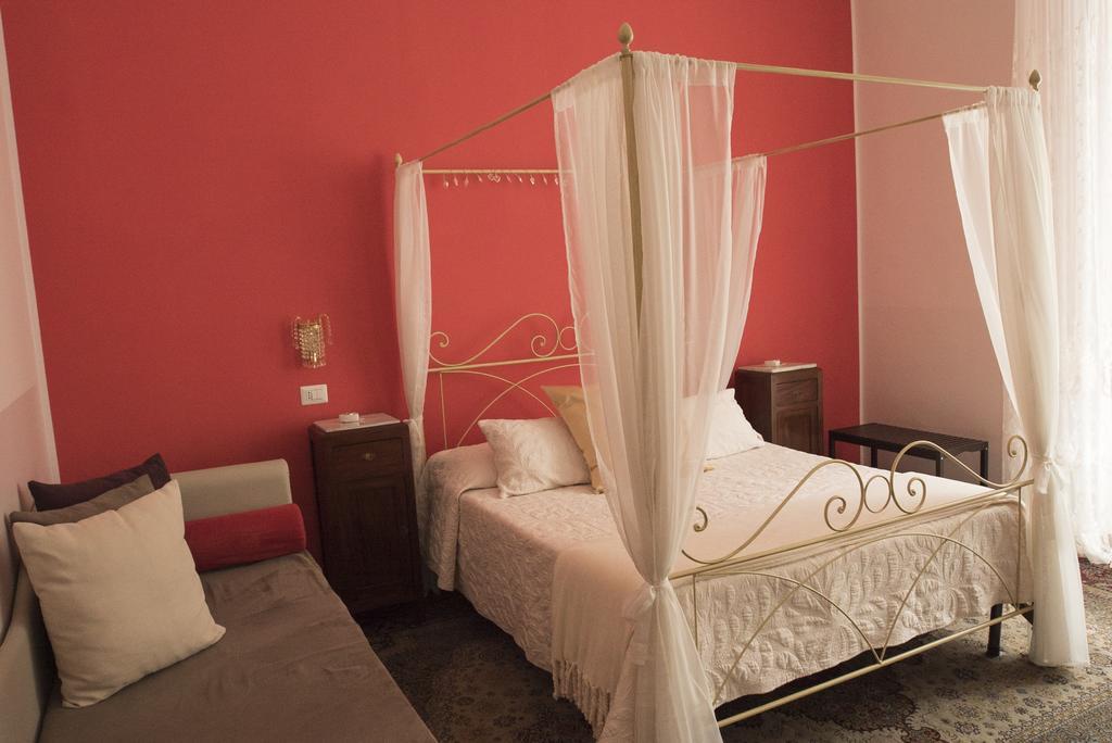 B&B Domus Garibaldi Салерно Экстерьер фото